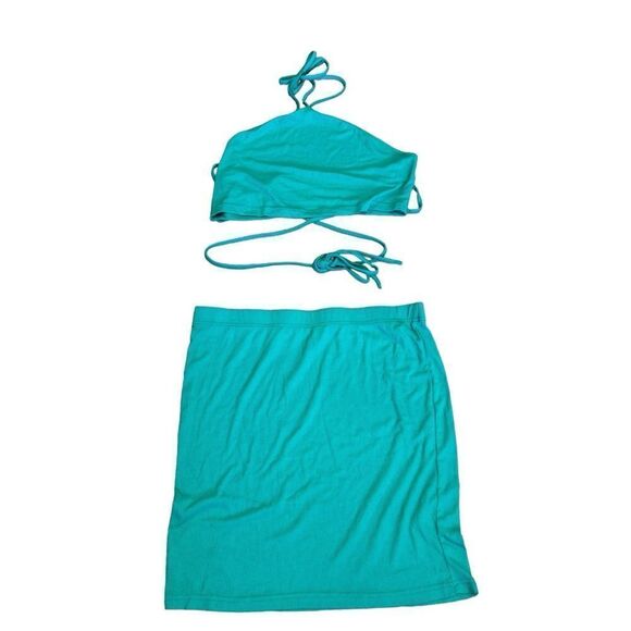 2/$30 SHEIN TWO PIECE SET (HALTER TOP + MINI SKIRT)- GREEN - Picture 4 of 7